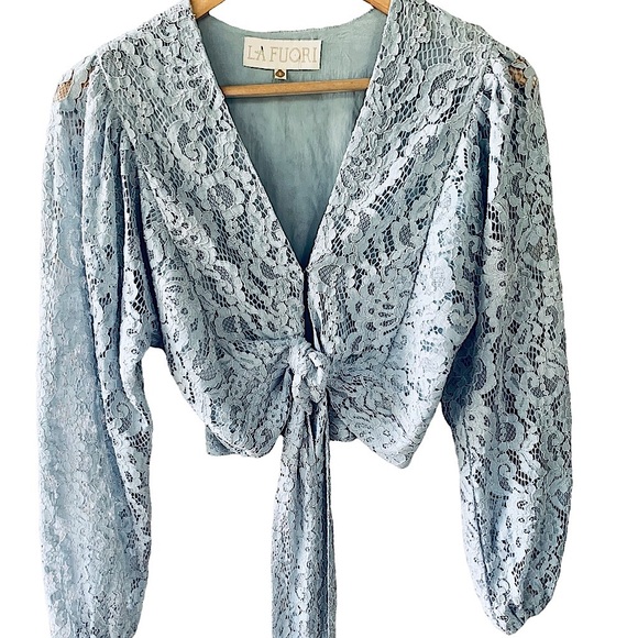 La Fuori Luna Tie Hem Wrap Top in Blue Lace. Size Small. NWOT - Picture 6 of 11